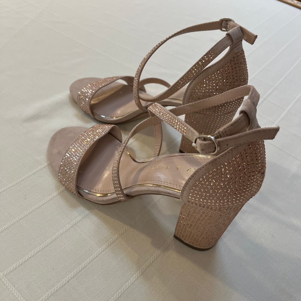 Women's Blush Strappy Block Heel Sandals - Picture 6 of 15